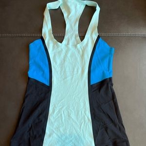 Lululemon tank